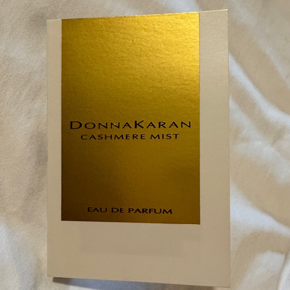 Sample- Donna Karan Cashmere Mist Eau de Parfum in Gold and White